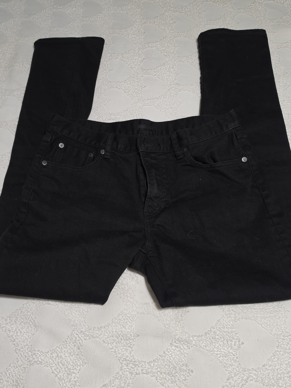 Uniqlo Men's Black Slim Straight Jeans